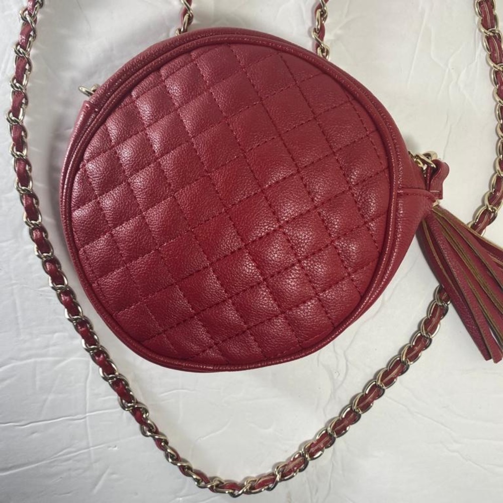 SONDRA ROBERTS RED CIRCLE CROSSBODY BAG